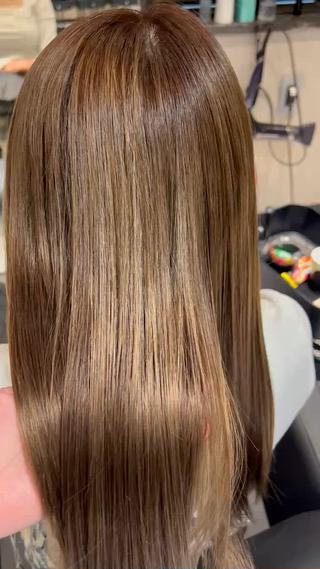 ロング カラー 《.Xian》ホソミ /透明感カラー/艶髪のヘアスタイル