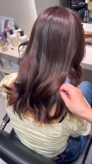 ロング カラー レイヤー/髪質改善カ ラ-🤍津田奈々美‎のヘアスタイル