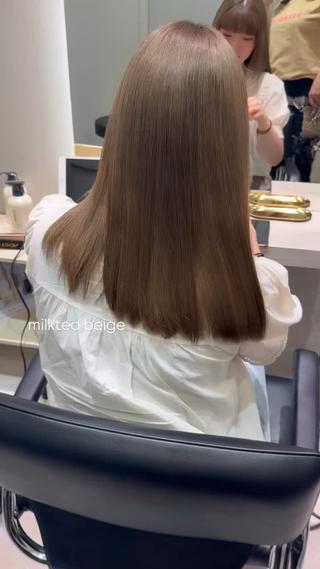 セミロング カラー レイヤー/髪質改善カ ラ-🤍津田奈々美‎のヘアスタイル