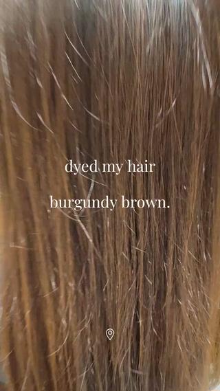地毛をリタッチしなくても馴染むカラーをつくりました！
ボルドーや赤系は髪の毛を艶ぽく、綺麗に見せてくれます！
是非、カラー担当させてください♡
 