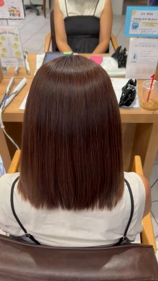 ミディアム 髪質改善／艶髪／ タカハシ セリナのヘアスタイル