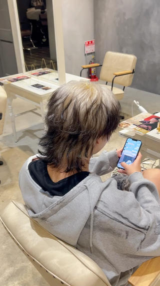 White × black ‎

ブリーチ2回でできるカラーです！ 