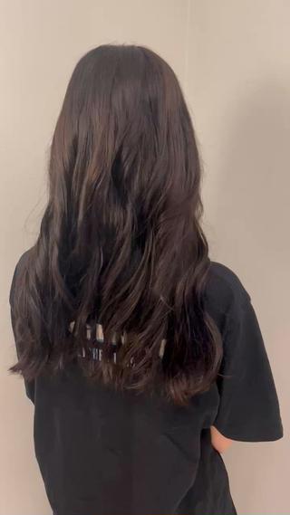 ロング 谷口 萌瑛のヘアスタイル