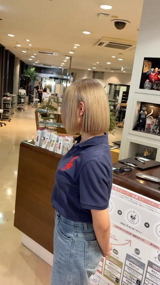 ショート カラー aura所属・ヘアサロンaura ✨️CONANのヘアスタイル