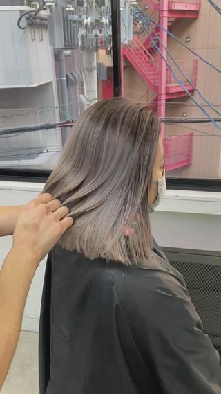 ミディアム カラー パーマ ヘアアレンジ メンズ キッズ ネイル マツエク・マツパ アイブロウ ハイライト、レイヤー カット/西梅田/中西のヘアスタイル