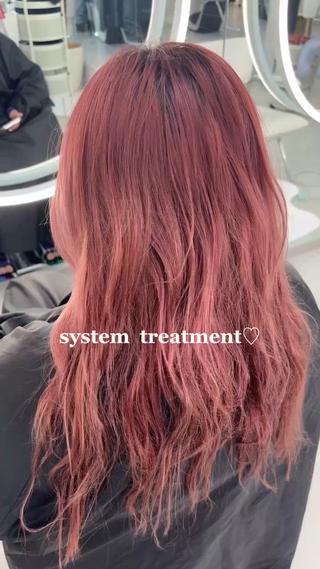 ロング GAGA Hinaのヘアスタイル