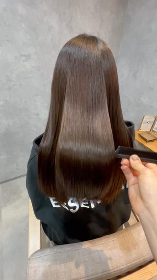 ロング カラー 中村 ひなたのヘアスタイル