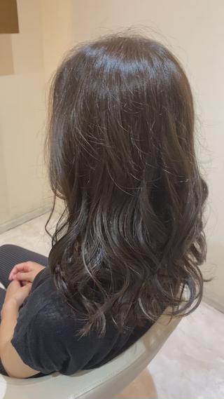 オリーブブラウン