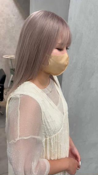 セミロング ミルクティーベージュ outaのヘアスタイル