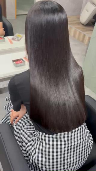 ロング ulu by dot.所属・かがみはやと 髪質改善/縮毛矯正のヘアスタイル