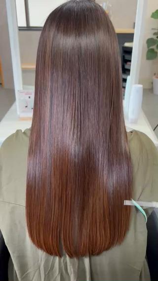 ロング ulu by dot.所属・かがみはやと 髪質改善/縮毛矯正のヘアスタイル