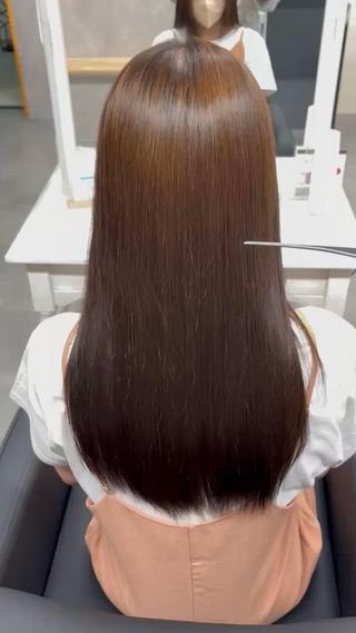 ロング ulu by dot.所属・かがみはやと 髪質改善/縮毛矯正のヘアスタイル