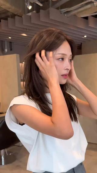 動きのあるnaturalなレイヤーカット 