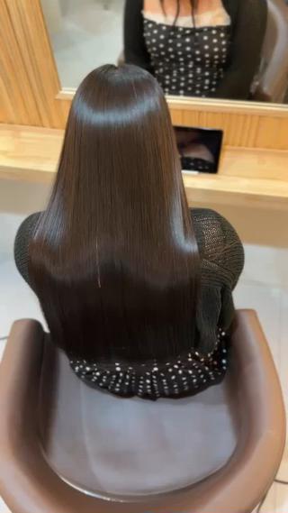 ロング attrait南堀江所属・乾かすだけで艶髪 松村海世のヘアスタイル