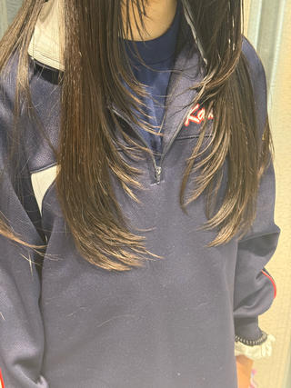 ロング MAISON des M.SLASH所属・韓国風レイヤー/ 艶カラー竹内貫のヘアスタイル