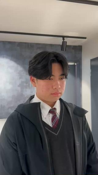 ミディアム パーマ メンズ SALOWIN 原宿 iori所属・💈センターパート パーマ特化💈雄太のヘアスタイル