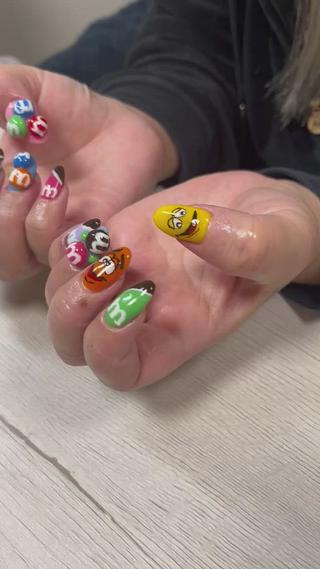 ネイル ASPILEAF所属・アスピリーフ さとみのマツエク・マツパデザイン