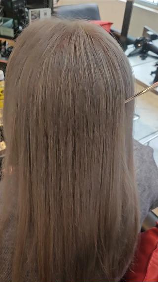 カラー 伊藤 翼のヘアスタイル