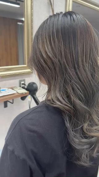 ロング カラー Lien 深井店のヘアスタイル