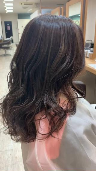 ロング カラー Lien 深井店のヘアスタイル