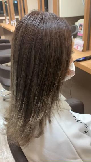 ロング カラー Lien 深井店のヘアスタイル