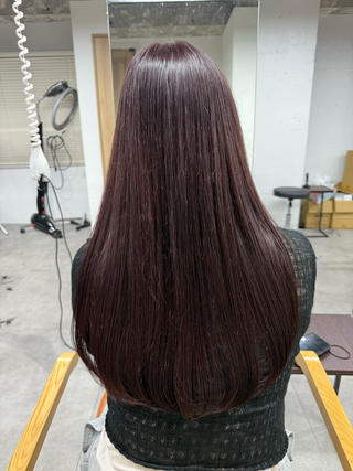 ロング 𝗿 𝗶 𝗶 ／ナチュラルカラーのヘアスタイル