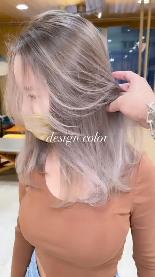 ミディアム 韓国レイヤー外国人風 透明感カラー髪質改善のヘアスタイル