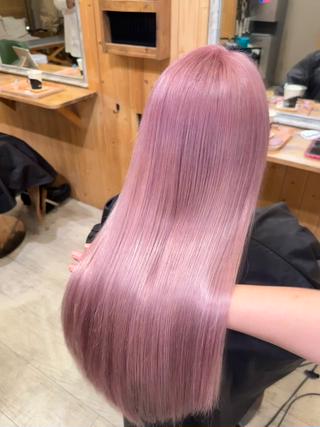 ロング 韓国レイヤー外国人風 透明感カラー髪質改善のヘアスタイル