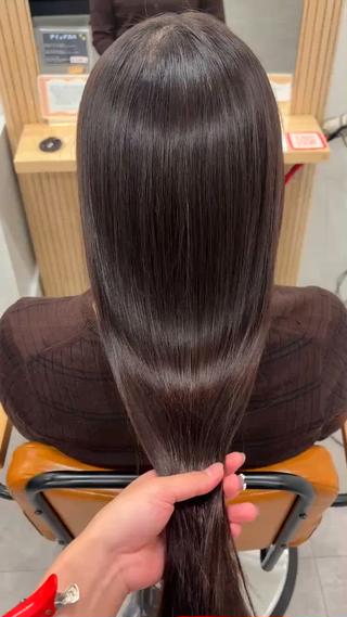 艶々美しすぎる(՞⸝⸝ᵒ̴̶̷᷄꒳ᵒ̴̶̷᷅⸝⸝՞)
縮毛カラーで輝く髪の毛手に入れませんか？
 