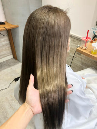 ブリーチダメージが気になる方にもおすすめ！
リンゴ幹細胞×TOKIO5ステップトリートメント 