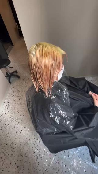 ミディアム カラー Y Uのヘアスタイル