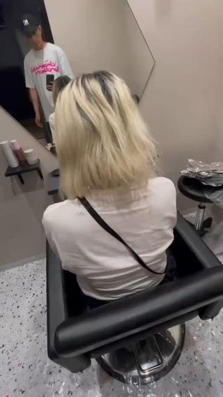 ミディアム Y Uのヘアスタイル