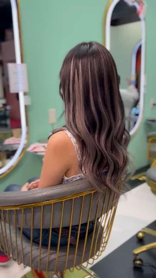ロング カラー 新宿プルエクステ 【tsubura】のヘアスタイル