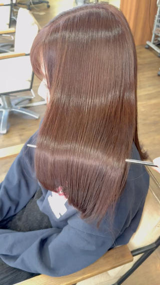 セミロング カラー MiU所属・髪質改善|ストレート |ブリーチ|ゆたかのヘアスタイル