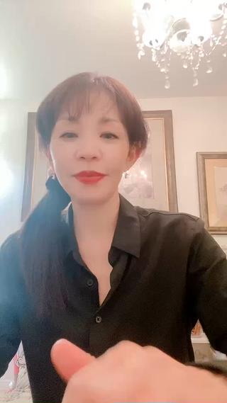 オーナーのシャカさんです
Instagramと公式LINEでヘッドスチーム実況やってます!
どんなんだろ?確認したい方は是非香りの家ローズマリーで検索してみてくださいね