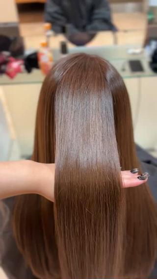 ケアカラー+内部補修トリートメントでうる艶な髪の毛に️(ケアカラー¥4,400-)(内部補修トリートメント¥3,300-)