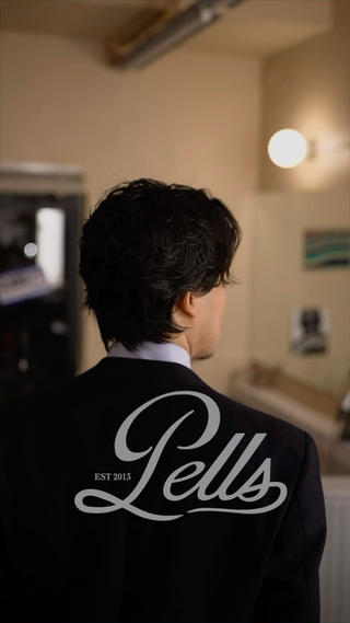 伸ばし途中でのミディアムパーマスタイル 

伸ばし途中でもカッコよく楽しめる。
一緒に考えながら作っています 