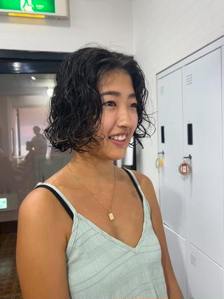 ショート パーマ Yui. ハイトーン/パーマ/のヘアスタイル