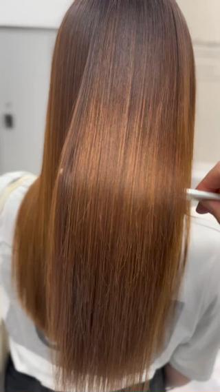 セミロング JYO 髪質改善専門家のヘアスタイル