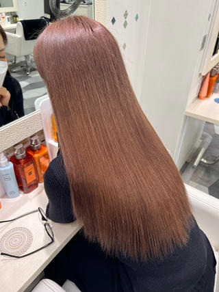 カラーする時にトリートメントもしてサラサラです 