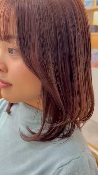 レイヤーカット
くびれスタイル
顔まわりカット
サイドバング
ピンクブラウン