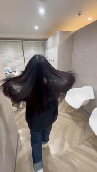美髪矯正後一ヶ月半後の髪質改善カラーです！ 