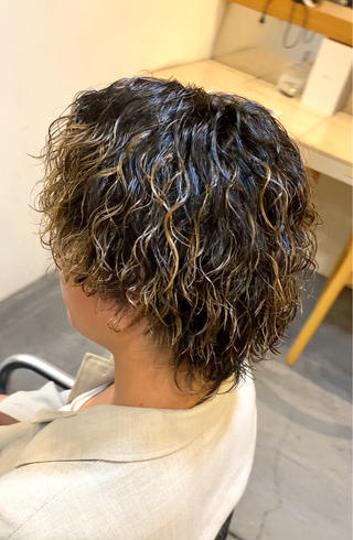 ミディアム 谷口 悠生のヘアスタイル