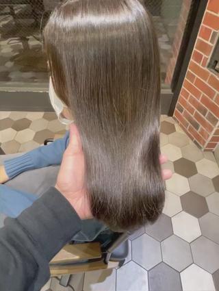 セミロング カラー パーマ 縞田 健一のヘアスタイル