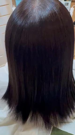 セミロング k. akiraのヘアスタイル