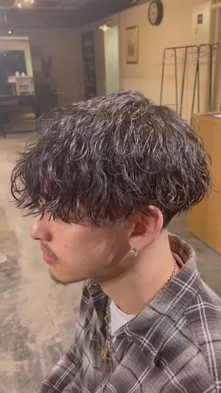 大人の色気満載　#波巻きパーマ


2分でセットできます

朝の時間楽にしたい
だけどオシャレな髪型にしたい人オススメです！ 