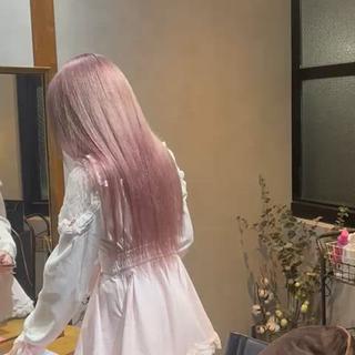 ブリーチ×3のベースで可愛いピンクベージュを仕上げました️

 