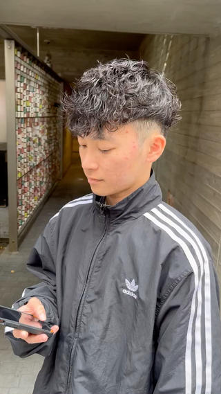 人気のスペインカール
外国人風にしたいなら間違いなし!