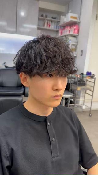 パーマ メンズ fifth men's原宿所属・fifth/原宿/ シャドウパーマ/カズのヘアスタイル