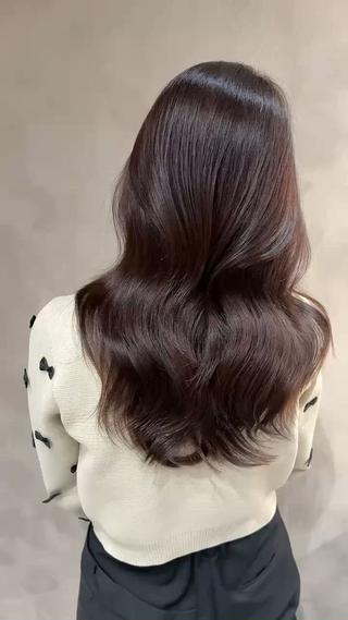 セミロング カット無料| 青山 |髪質改善のヘアスタイル